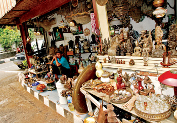 Jalan Surabaya Flea Market